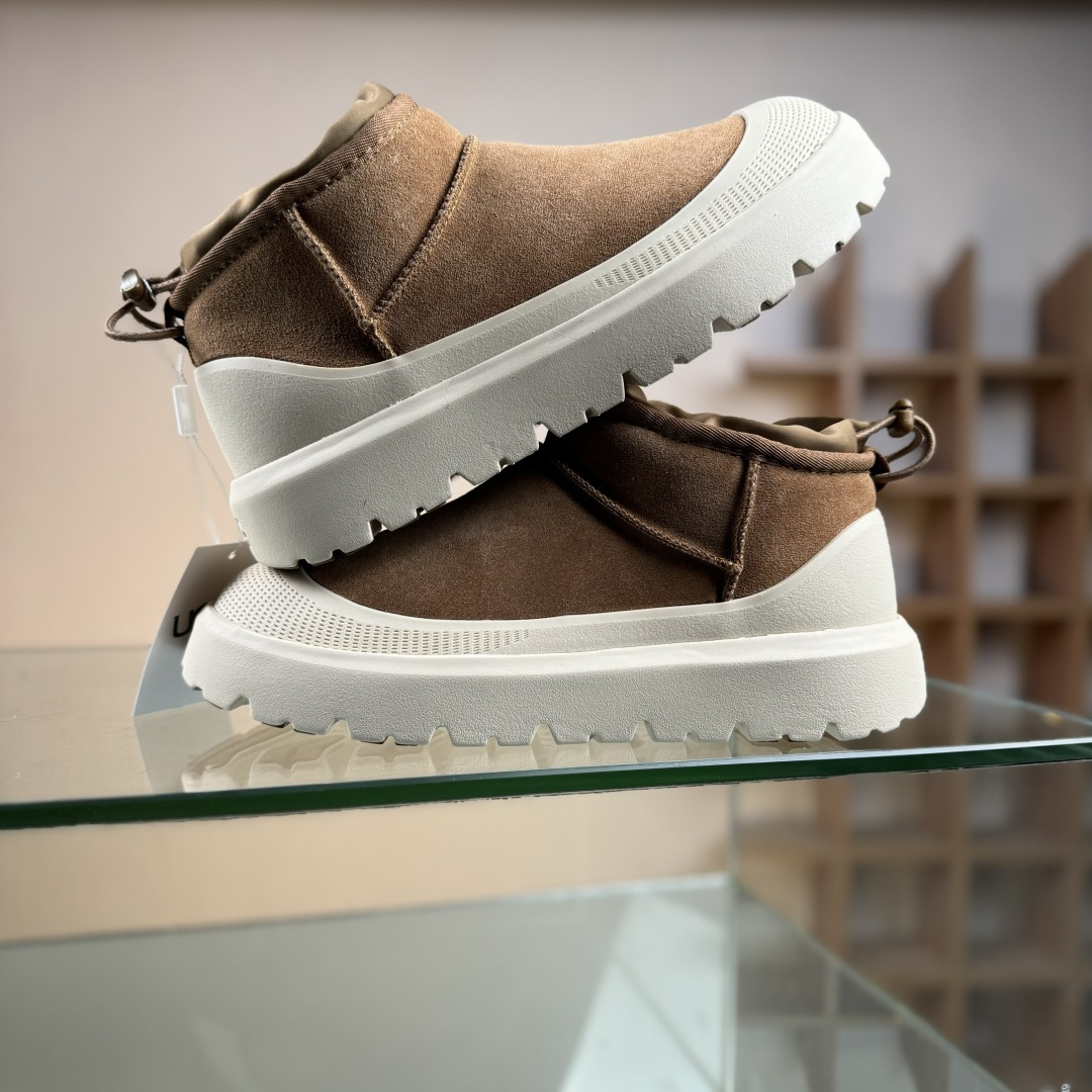 UGG 25款 王一博二代中筒系列 4cm厚底 广州外贸大厂生产 鞋头到鞋垫真羊皮毛一体