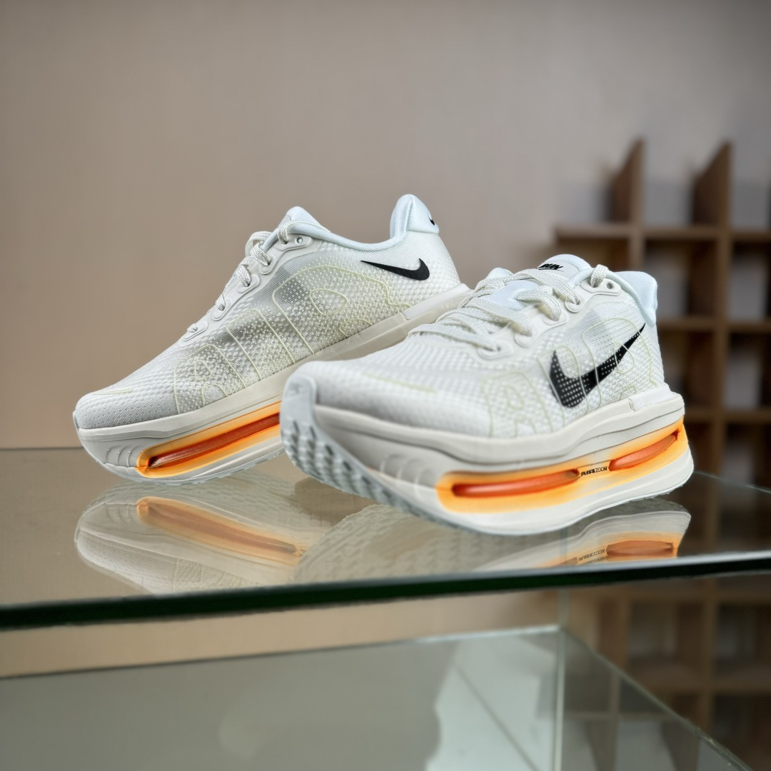 DIY版本 Nike Air Zoom Vomero Premium 耐克网面厚底气垫跑鞋 IQ4035-100