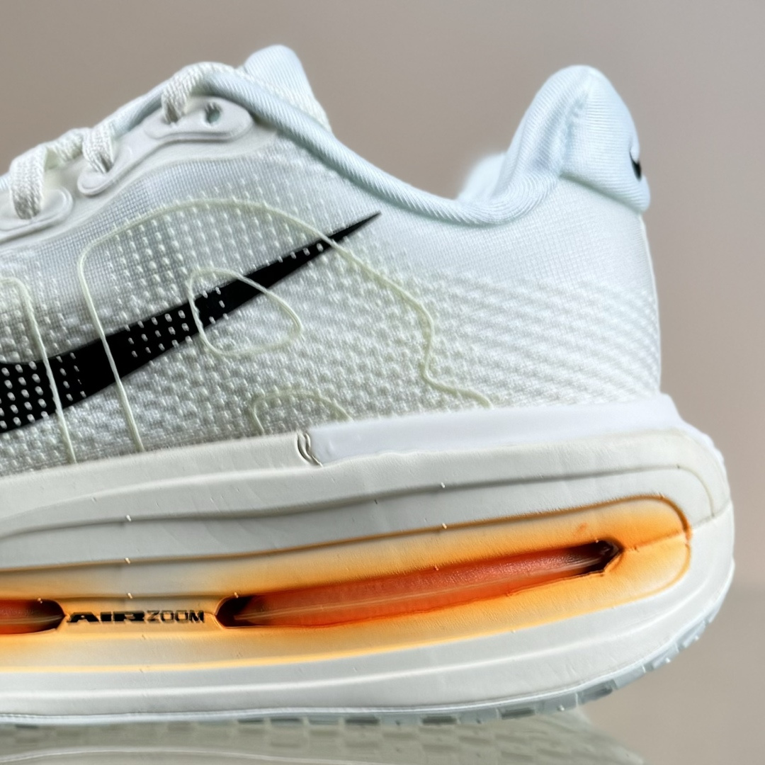 DIY版本 Nike Air Zoom Vomero Premium 耐克网面厚底气垫跑鞋 IQ4035-100