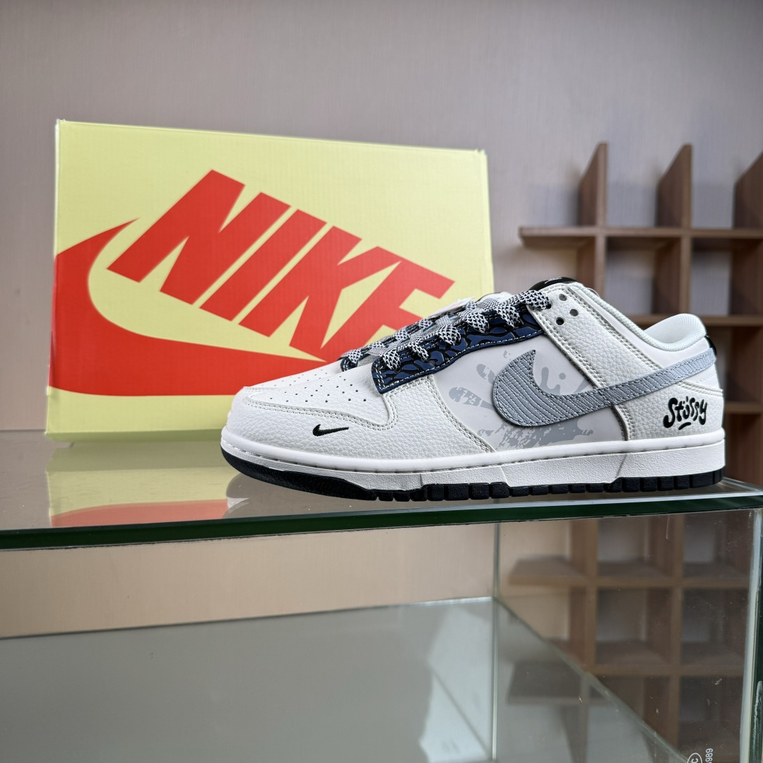 Nike SB Dunk Low“斯图西联名——泼墨米白” 周年高端定制 低帮休闲板鞋 XS6089-632