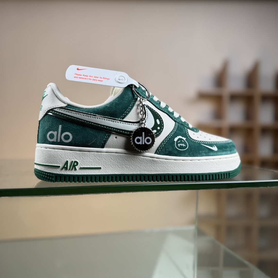 NIke Air Force 1 ’07 Low “ALO联名——蒂芙尼绿”空军一号 低帮 运动鞋 休闲鞋 SY1388-011 NIke Air Force 1 ’07 Low “ALO联名——蒂芙尼绿”空军一号 低帮 运动鞋 休闲鞋 SY1388-011