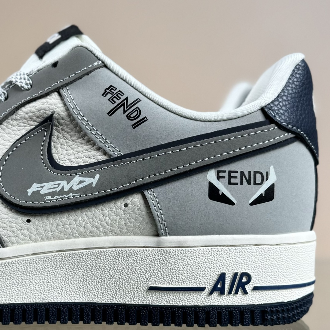 Nike Air Force 1'07 Low 联名 创意米灰黑 空军一号低帮休闲板鞋 DF0188-110