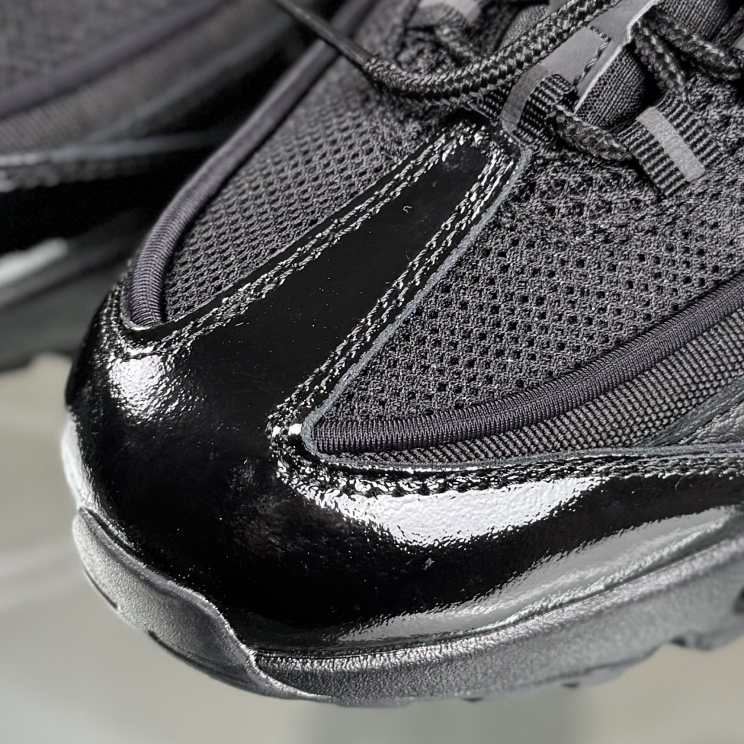 外贸超人气顶流单品 纯原版 UNDEFEATED x NK Air Max 95 ” Black ” 五道杠联名款低帮休闲运动鞋 IB4453-001