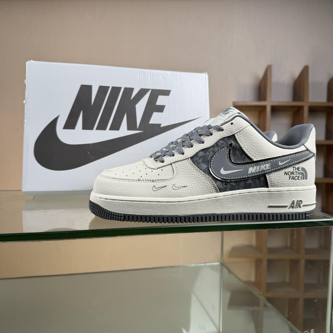 NIKE AIR FORCE 1‘07 北面米灰勾 空军一号 低帮休闲鞋 DF0188-114