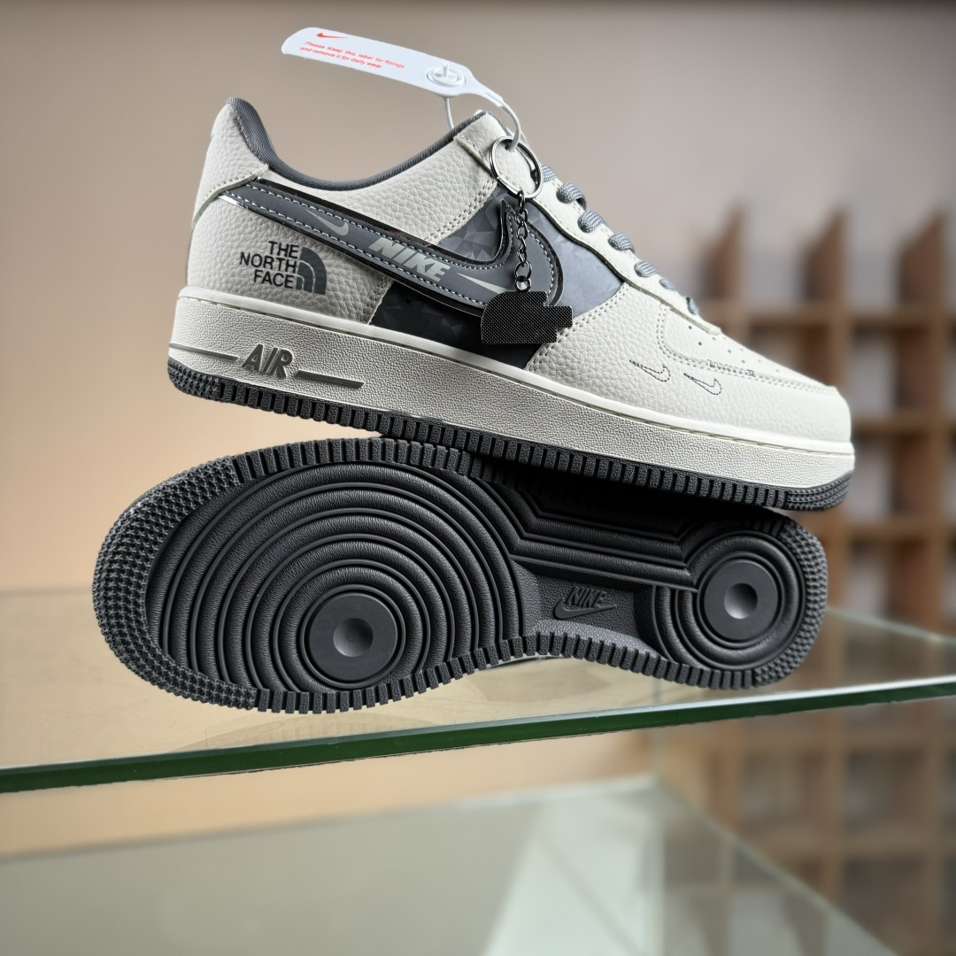NIKE AIR FORCE 1‘07 北面米灰勾 空军一号 低帮休闲鞋 DF0188-114