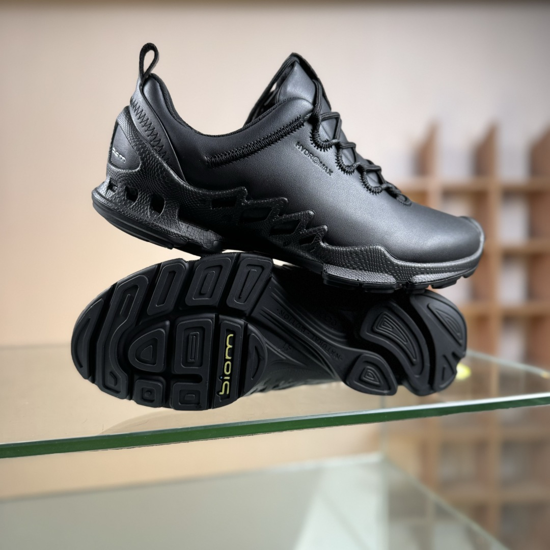 ECCO爱步BIOM真皮运动鞋 防滑健步慢跑鞋