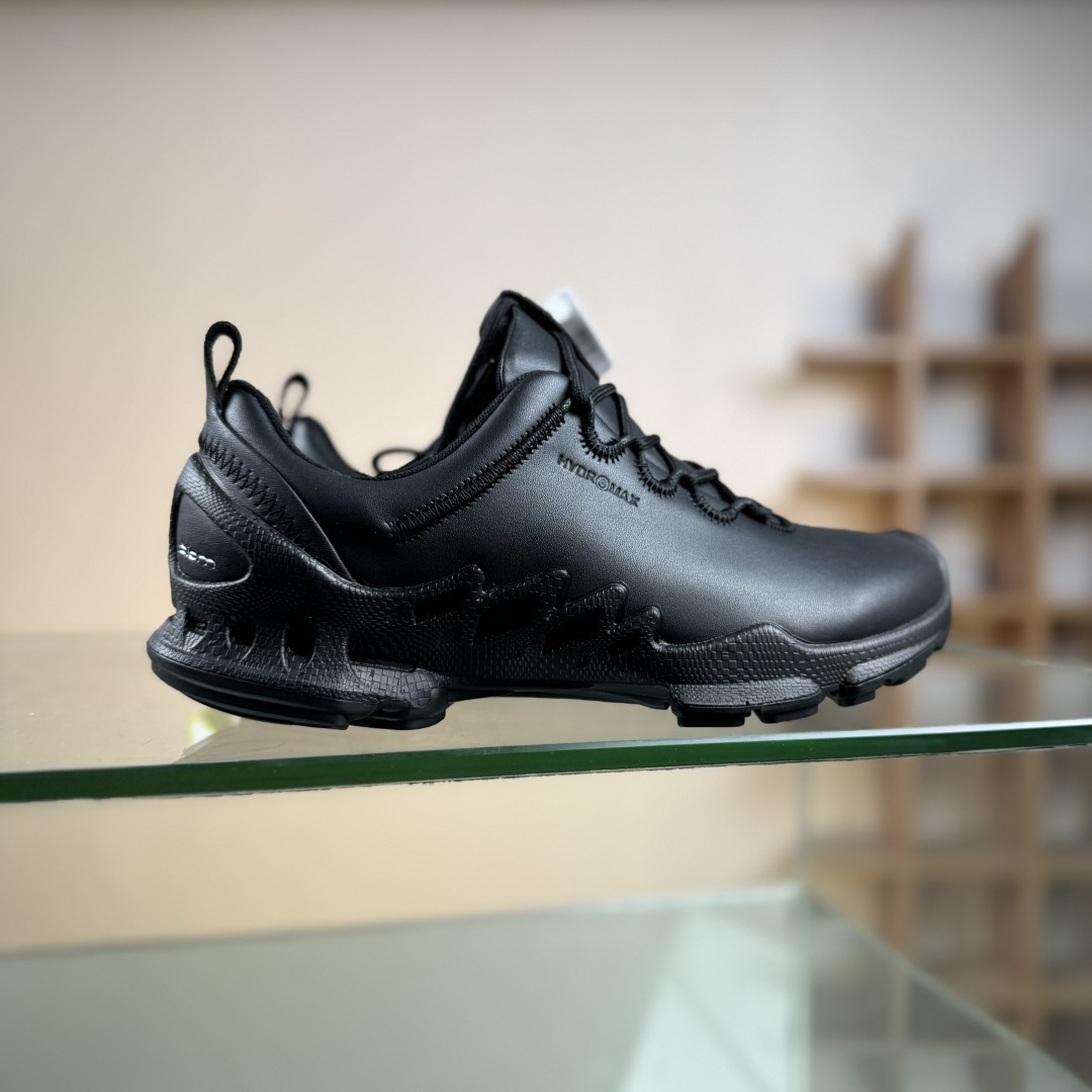 ECCO爱步BIOM真皮运动鞋 防滑健步慢跑鞋