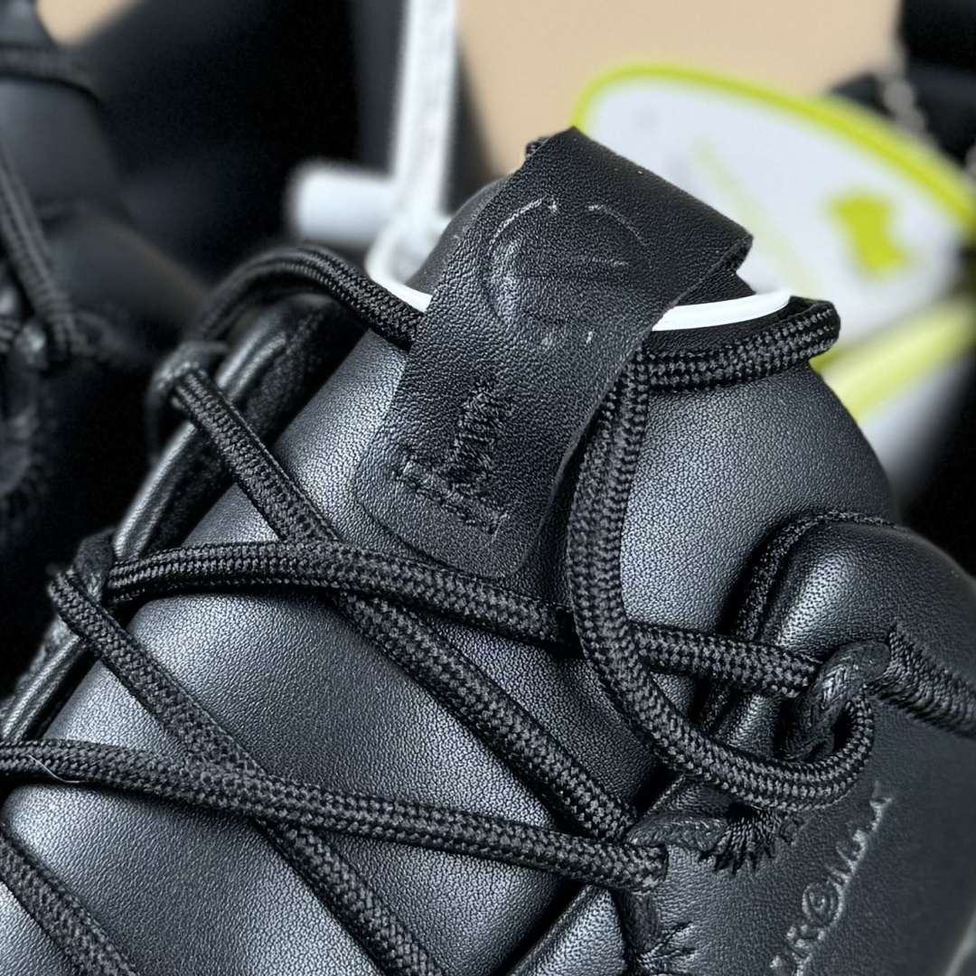 ECCO爱步BIOM真皮运动鞋 防滑健步慢跑鞋