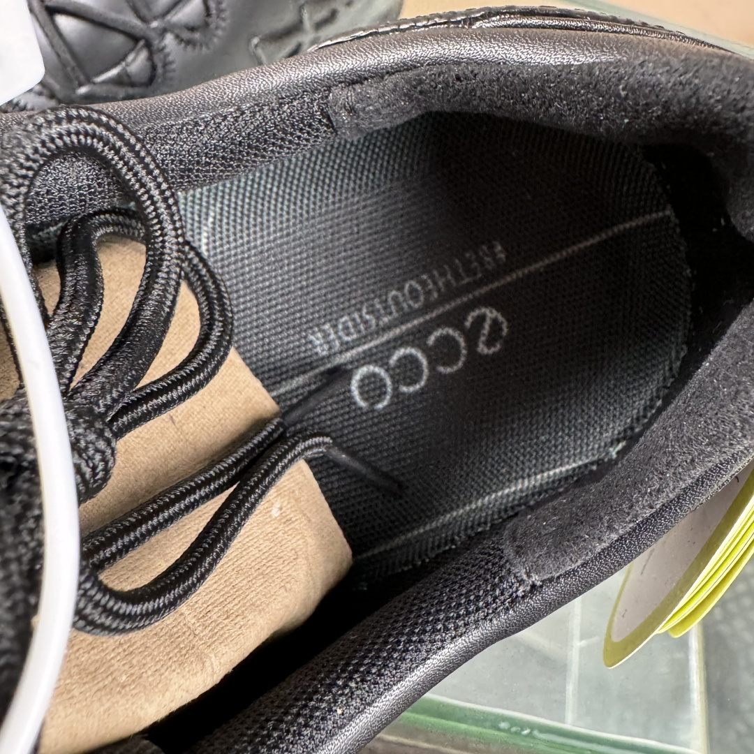 ECCO爱步BIOM真皮运动鞋 防滑健步慢跑鞋