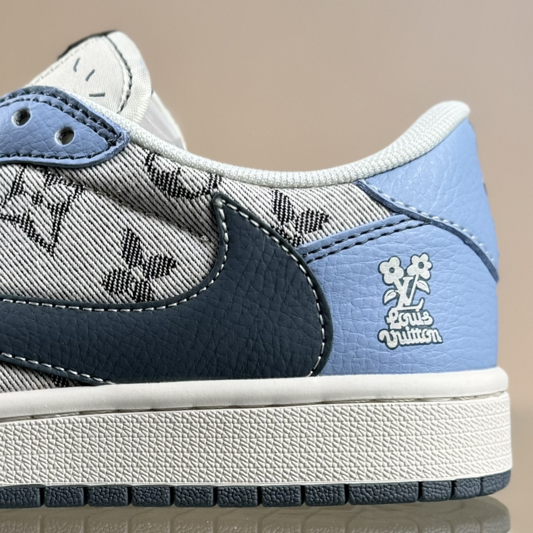 Travis Scott x Fragment Design x Air Jordan 1 Low OG SP AJ1 乔1联名 天蓝灰布印花 低帮文化休闲板鞋 XS7089-606