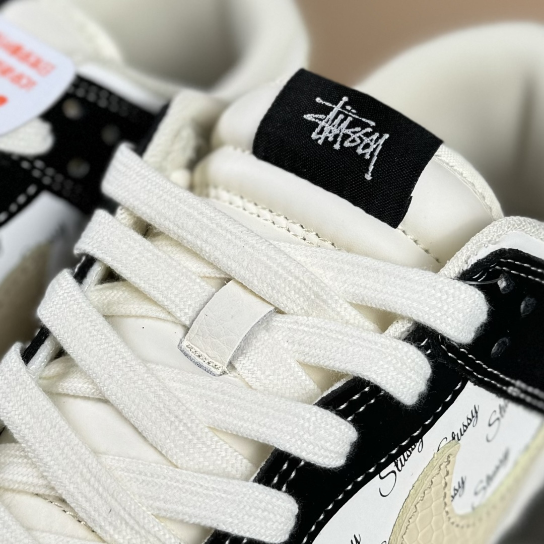 Nike Dunk Low Retro 斯图西联名 黑白印花勾 低帮休闲运动板鞋 XS6089-634