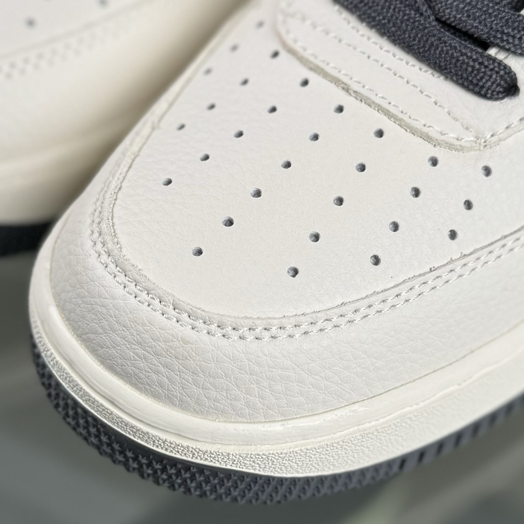 Nike Air Force 1'07 Low 米灰红猪八革 空军一号低帮休闲板鞋 DD1982-325 Nike Air Force 1'07 Low 米灰红猪八革 空军一号低帮休闲板鞋 DD1982-325