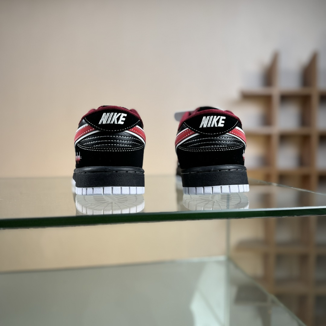 Nike SB Dunk Low“字母黑红勾” 低帮休闲板鞋 KK1333-051