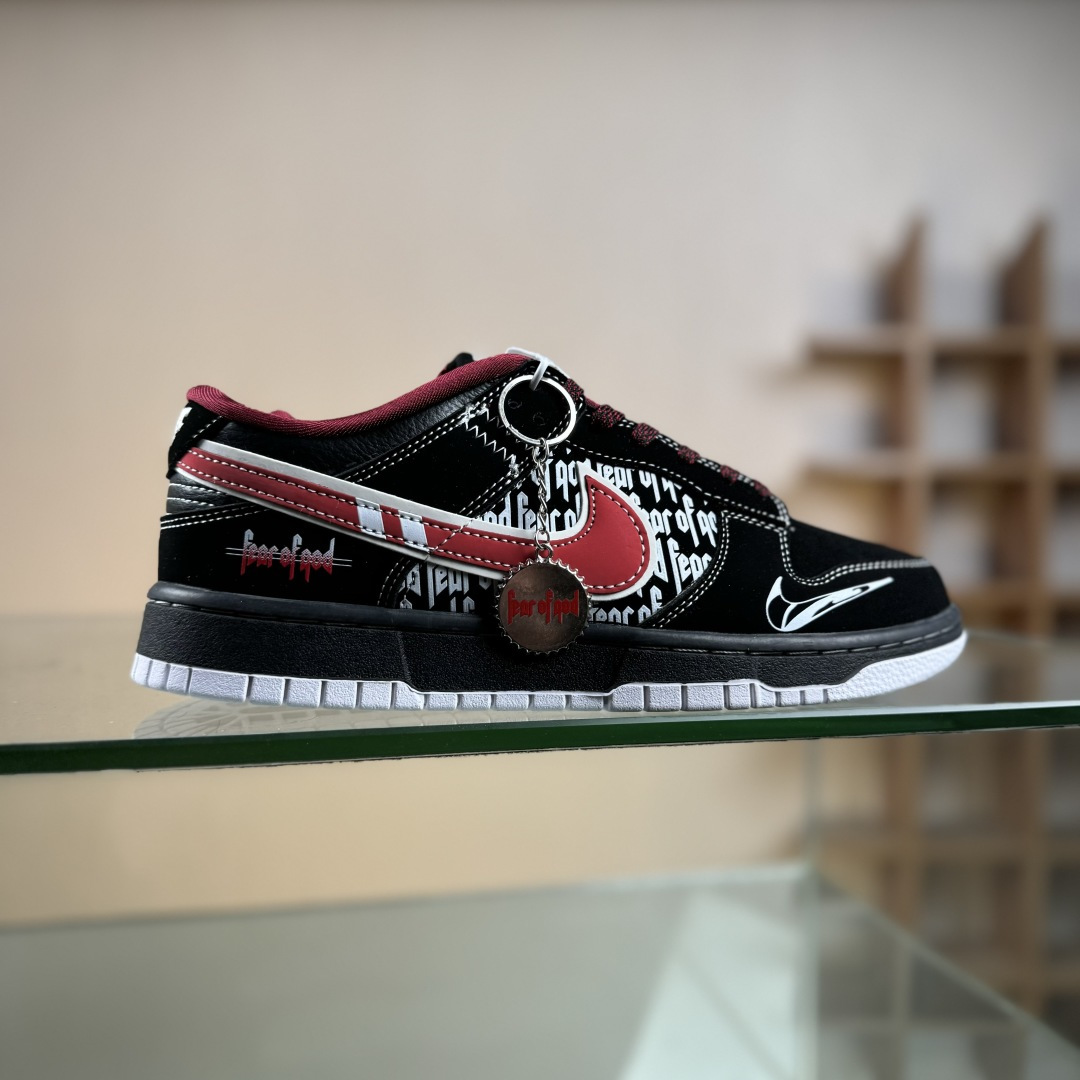 Nike SB Dunk Low“字母黑红勾” 低帮休闲板鞋 KK1333-051