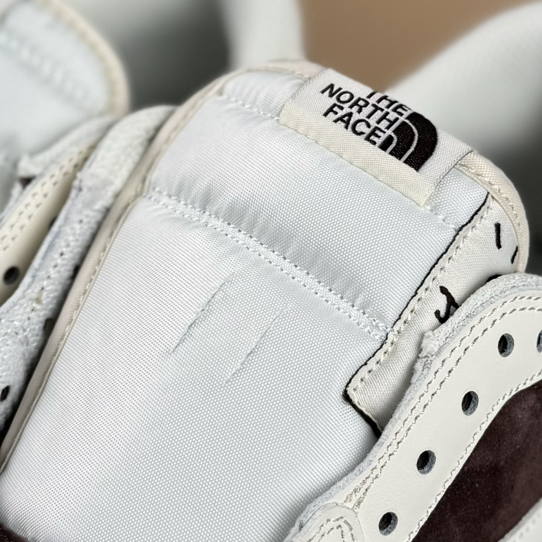 Travis Scott x Fragment Design x Jordan Air Jordan 1 Low OG SP “北面三方联名-米棕猪八革” DM7866-121