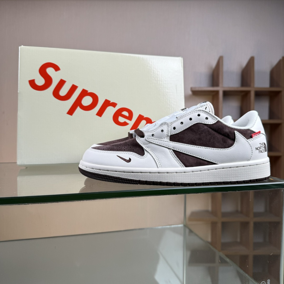 Travis Scott x Fragment Design x Jordan Air Jordan 1 Low OG SP “北面三方联名-米棕猪八革” DM7866-121