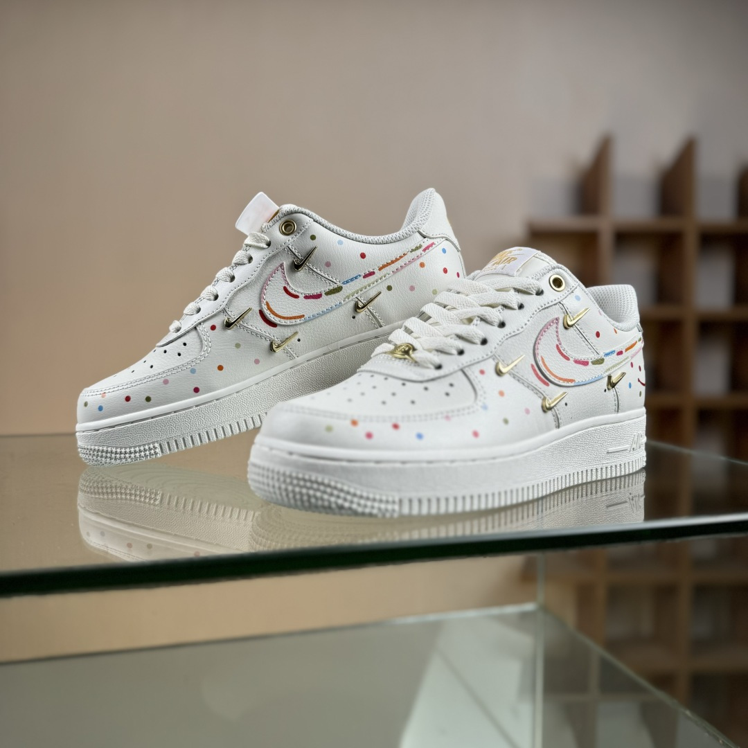 Nike Air Force 1 Low’07 四勾彩喷 空军一号低帮休闲板鞋 ZH0316-151