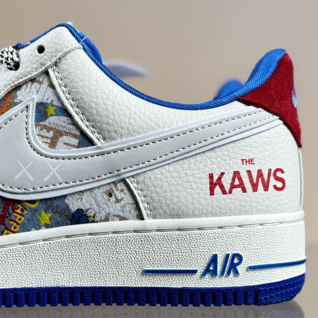 NIke Air Force 1 '07 Low “KAWS联名——多彩涂鸦”空军一号 低帮 运动鞋 SY1388-017