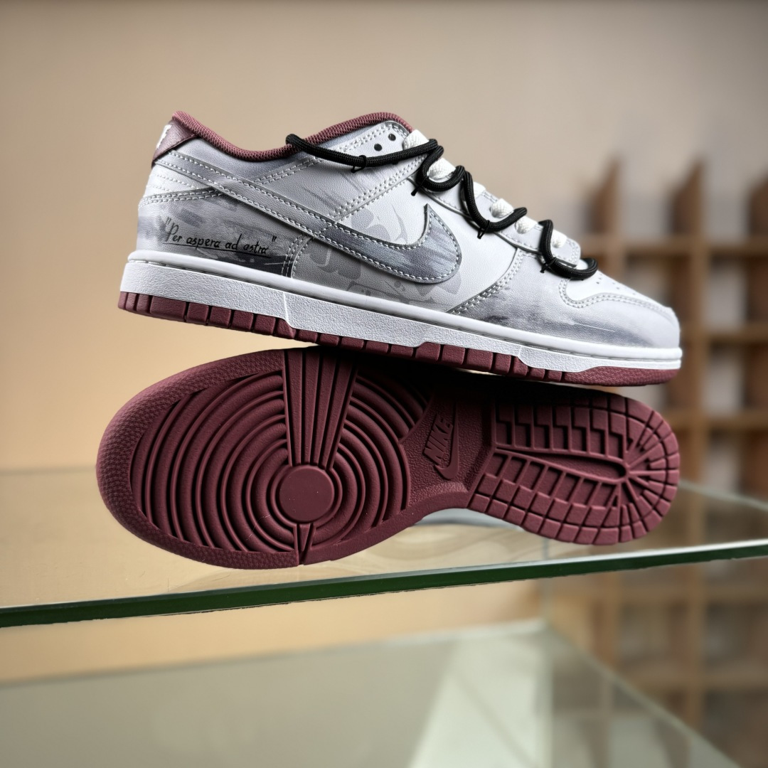 Nike SB Dunk Low 绑带 周年高端定制 低帮休闲板鞋 DV0833-112 Nike SB Dunk Low 绑带 周年高端定制 低帮休闲板鞋 DV0833-112