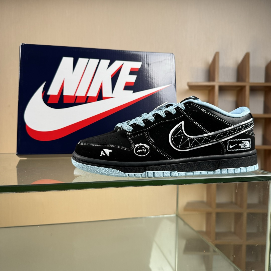 Nike SB Dunk Low“磨砂黑鬼脸” 周年高端定制 低帮休闲板鞋 KK1333-052