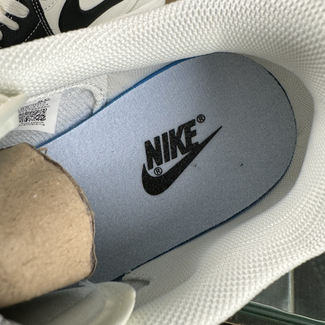 Travis Scott x Jordan 1 Low LV 迪士尼 三方联名-白黑米老鼠 倒勾低帮休闲版本 DZ2688-003 Travis Scott x Jordan 1 Low LV 迪士尼 三方联名-白黑米老鼠 倒勾低帮休闲版本 DZ2688-003