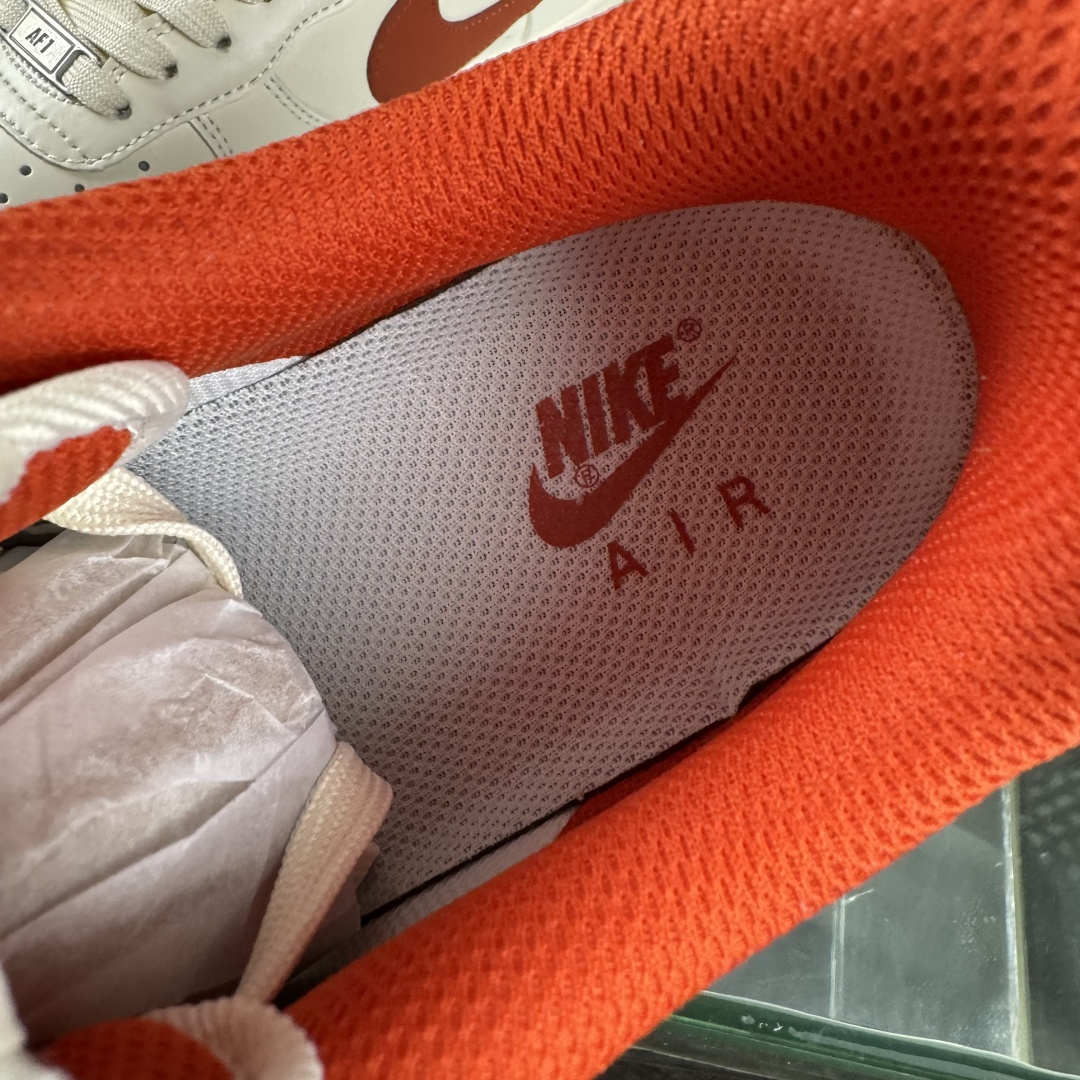 Nike Air Force 1'07 Low 联名 枫红雅白 空军一号低帮休闲板鞋 NH0601-588