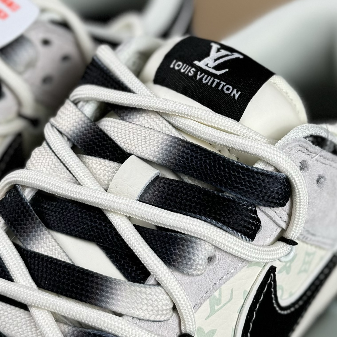 Nike SB Dunk Low LV联名 荔纹勾抽绳 周年高端定制 低帮休闲板鞋 CX5050-Y53-Top High Quatity Cheap Sneakers Fashion Clothing Clothes Bags handbags Shoes of all Brand wholesale With The best Quality And Beautiful Price from China Factory Chinese suppliers wholesaler seller Nike SB Dunk Low LV联名 荔纹勾抽绳 周年高端定制 低帮休闲板鞋 CX5050-Y53