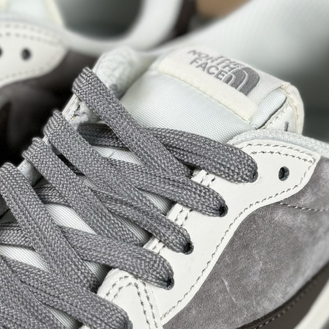 Nike Air Jordan 1 x Travis Scott AJ1倒勾 乔一倒钩 ‘DIY’定制 耐克 低帮文化篮球鞋 DM7866-127