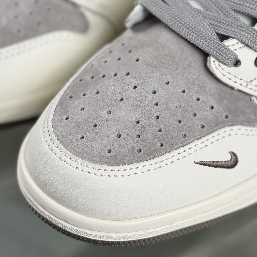 Nike Air Jordan 1 x Travis Scott AJ1倒勾 乔一倒钩 ‘DIY’定制 耐克 低帮文化篮球鞋 DM7866-127