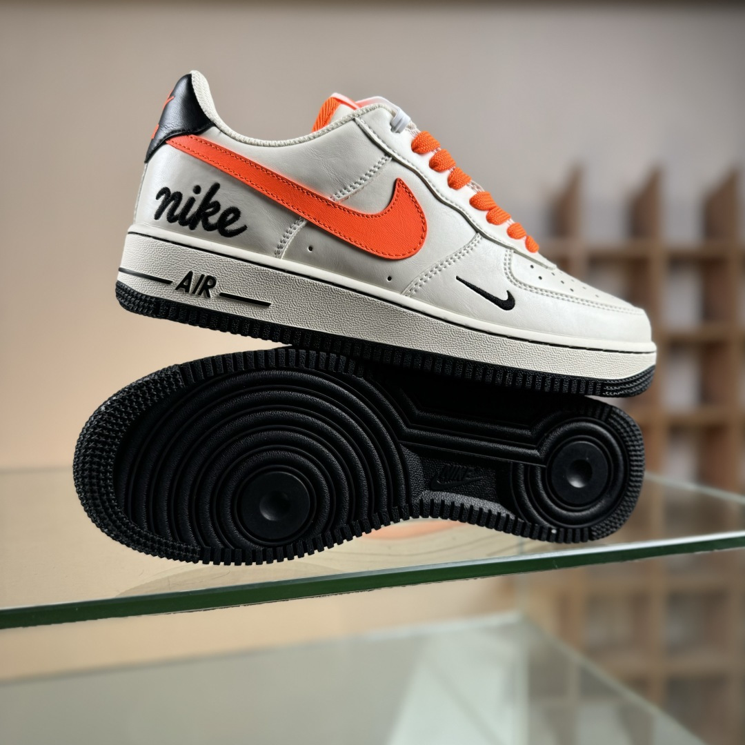 Nike Air Force 1'07 Low 米白艳橙 空军低帮休闲板鞋 NH0601-582
