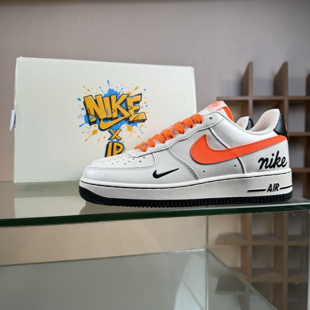 Nike Air Force 1'07 Low 米白艳橙 空军低帮休闲板鞋 NH0601-582