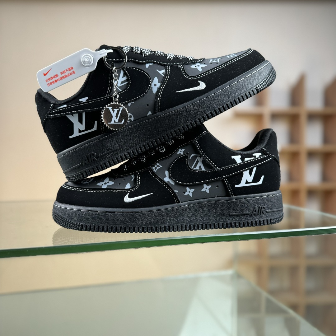 NIKE AIR FORCE 1‘07 LV联名 空军一号 低帮休闲鞋 XL1979-126