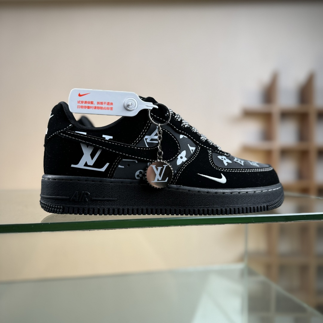 NIKE AIR FORCE 1‘07 LV联名 空军一号 低帮休闲鞋 XL1979-126