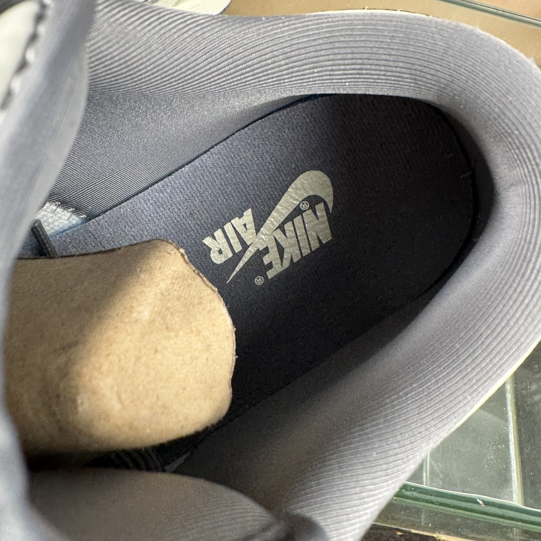 Nike Jordan Air Jordan 1“ 斯图西联名——米灰印花” 高端定制 低帮 复古 减震 防滑 耐磨 篮球鞋 LL8888-001