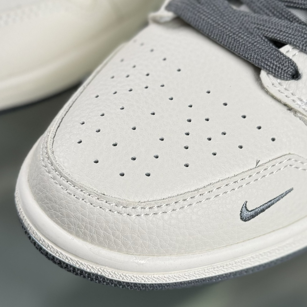 Nike Jordan Air Jordan 1“ 斯图西联名——米灰印花” 高端定制 低帮 复古 减震 防滑 耐磨 篮球鞋 LL8888-001
