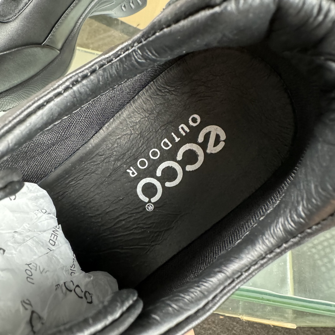 ECCO爱步男士运动鞋 真皮免系带百搭健身鞋 健步BIOM系列 鞋面采用牛皮革面料 ECCO爱步男士运动鞋 真皮免系带百搭健身鞋 健步BIOM系列 鞋面采用牛皮革面料