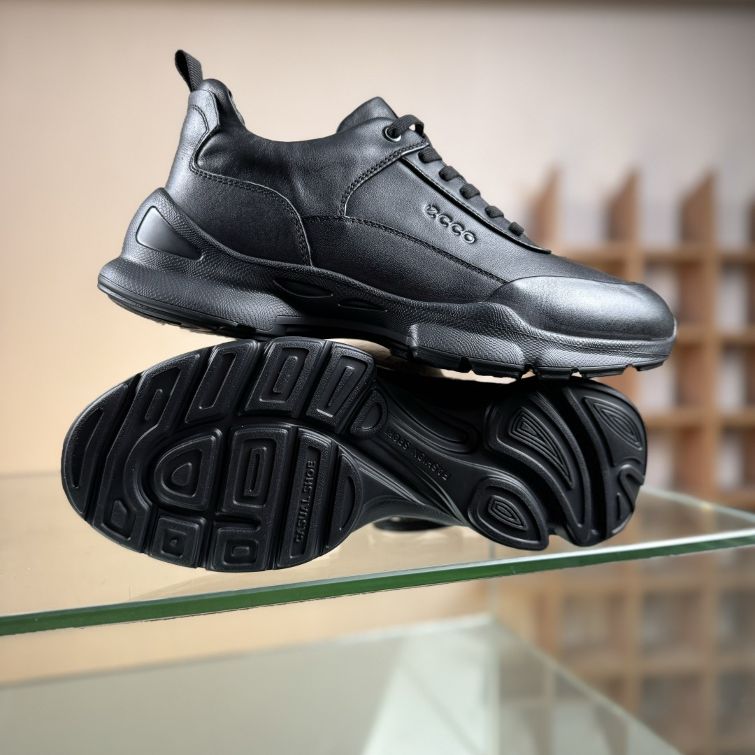 ECCO爱步男士运动鞋 真皮免系带百搭健身鞋 健步BIOM系列 鞋面采用牛皮革面料 ECCO爱步男士运动鞋 真皮免系带百搭健身鞋 健步BIOM系列 鞋面采用牛皮革面料