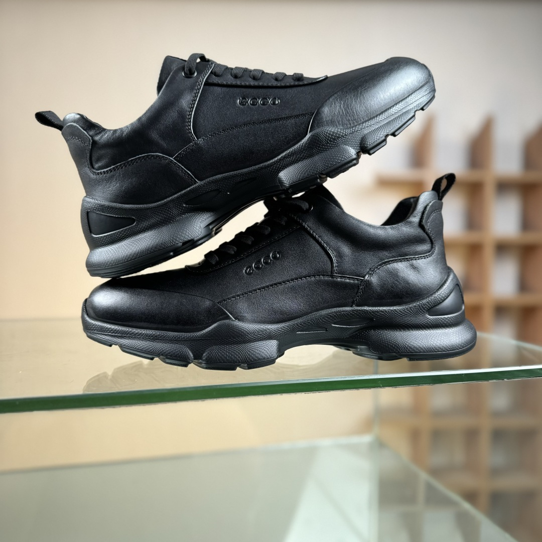 ECCO爱步男士运动鞋 真皮免系带百搭健身鞋 健步BIOM系列 鞋面采用牛皮革面料 ECCO爱步男士运动鞋 真皮免系带百搭健身鞋 健步BIOM系列 鞋面采用牛皮革面料