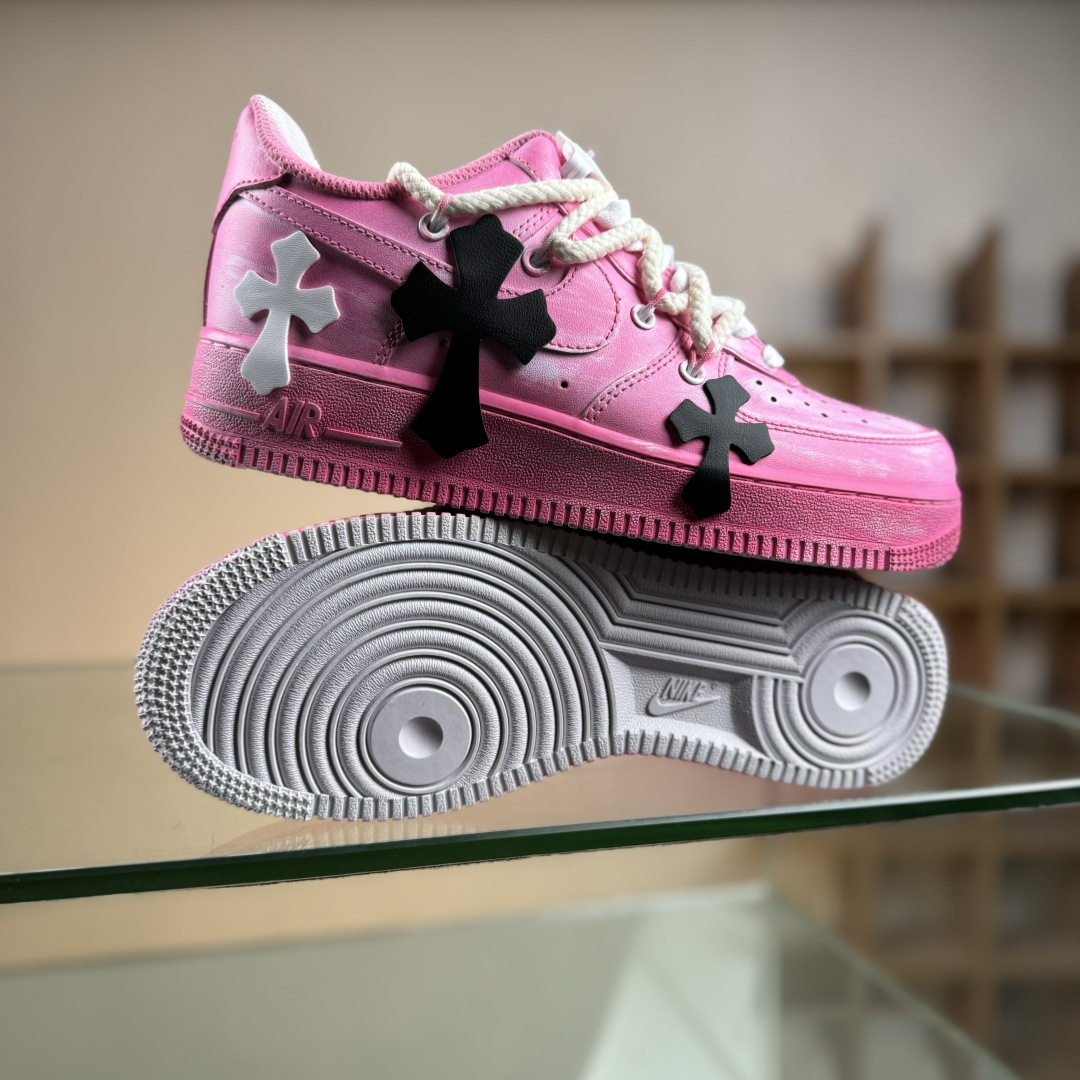 Nike Air Force 1'07“粉攻克罗” 空军一号 低帮休闲鞋 DX0788-001 Nike Air Force 1'07“粉攻克罗” 空军一号 低帮休闲鞋 DX0788-001