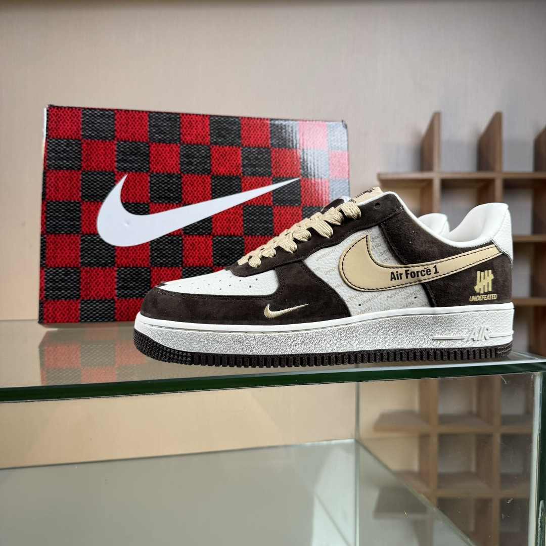 Nike Air Force 1'07 Low 联名 棕白金 空军一号低帮休闲板鞋 KD1688-001 Nike Air Force 1'07 Low 联名 棕白金 空军一号低帮休闲板鞋 KD1688-001