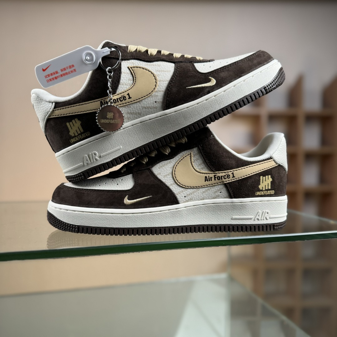 Nike Air Force 1'07 Low 联名 棕白金 空军一号低帮休闲板鞋 KD1688-001 Nike Air Force 1'07 Low 联名 棕白金 空军一号低帮休闲板鞋 KD1688-001