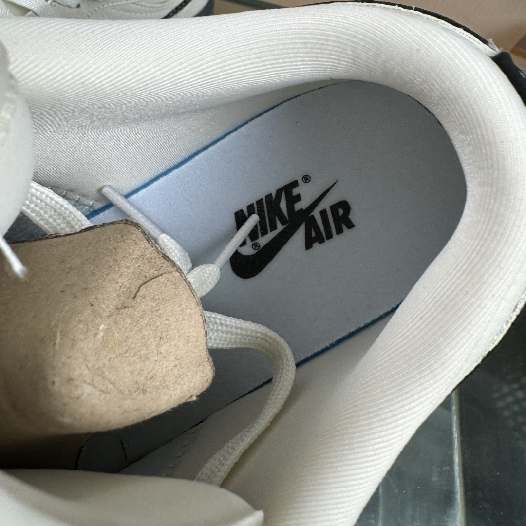 Nike Air Jordan 1 Low AJ1乔1低帮休闲板鞋 QL1988-001 Nike Air Jordan 1 Low AJ1乔1低帮休闲板鞋 QL1988-001