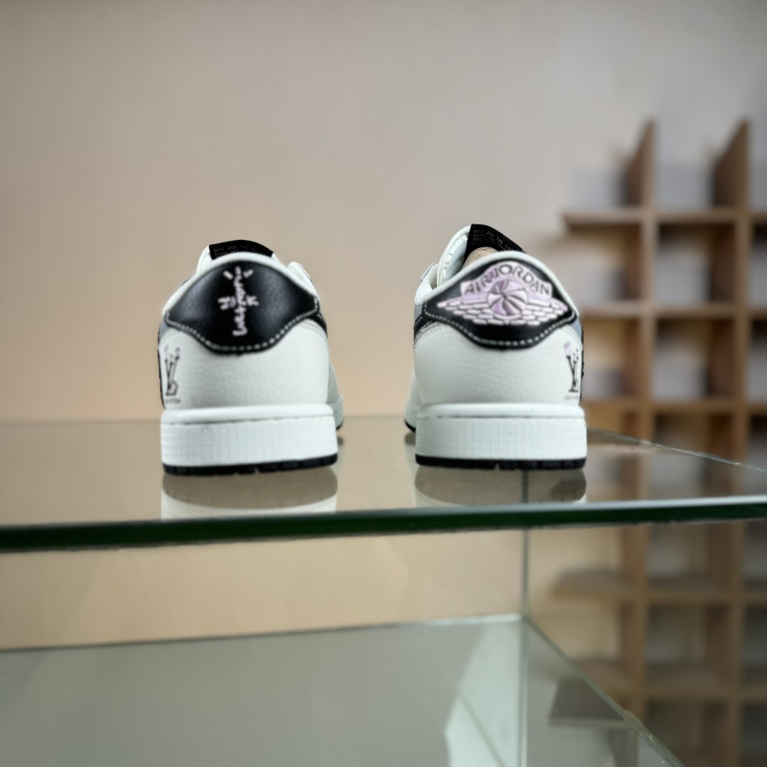 Nike Air Jordan 1 x Travis Scott AJ1倒勾 乔一倒钩 ‘DIY’定制 耐克 低帮文化篮球鞋 DZ2688-005