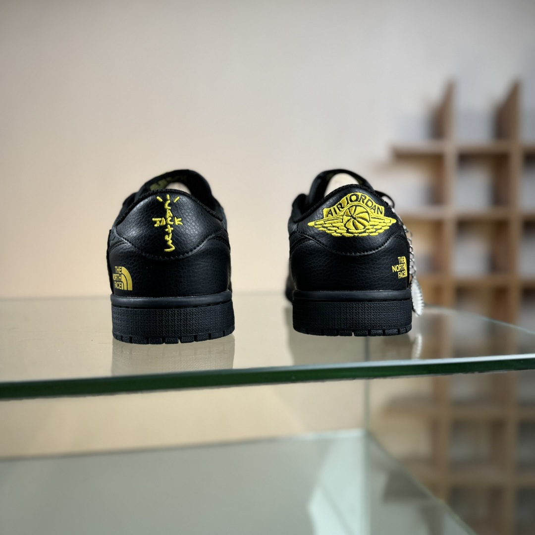 Nike Air Jordan 1 x Travis Scott AJ1倒勾 乔一倒钩 ‘DIY’定制 耐克 低帮文化篮球鞋 DZ5899-043 Nike Air Jordan 1 x Travis Scott AJ1倒勾 乔一倒钩 ‘DIY’定制 耐克 低帮文化篮球鞋 DZ5899-043