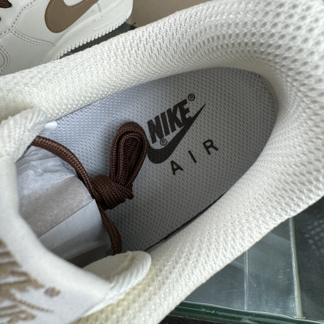260 Nike Air Force 1'07 Low 奶咖白棕三小勾 空军一号低帮休闲板鞋 NH0601-584-Chinese UA Cheap High Quatity Brand Clothes Bags handbags Sneakers wholesale wholesaler seller from China Factory suppliers Fashion Clothing Shoes best Quality Beautiful Price 260 Nike Air Force 1'07 Low 奶咖白棕三小勾 空军一号低帮休闲板鞋 NH0601-584