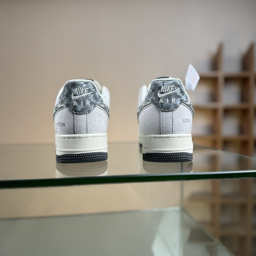 260 Nike Air Force 1'07 Low 联名款 浅灰色磨砂 空军一号低帮休闲板鞋 CX5050-Y48-Chinese UA Cheap High Quatity Brand Clothes Bags handbags Sneakers wholesale wholesaler seller from China Factory suppliers Fashion Clothing Shoes best Quality Beautiful Price 260 Nike Air Force 1'07 Low 联名款 浅灰色磨砂 空军一号低帮休闲板鞋 CX5050-Y48