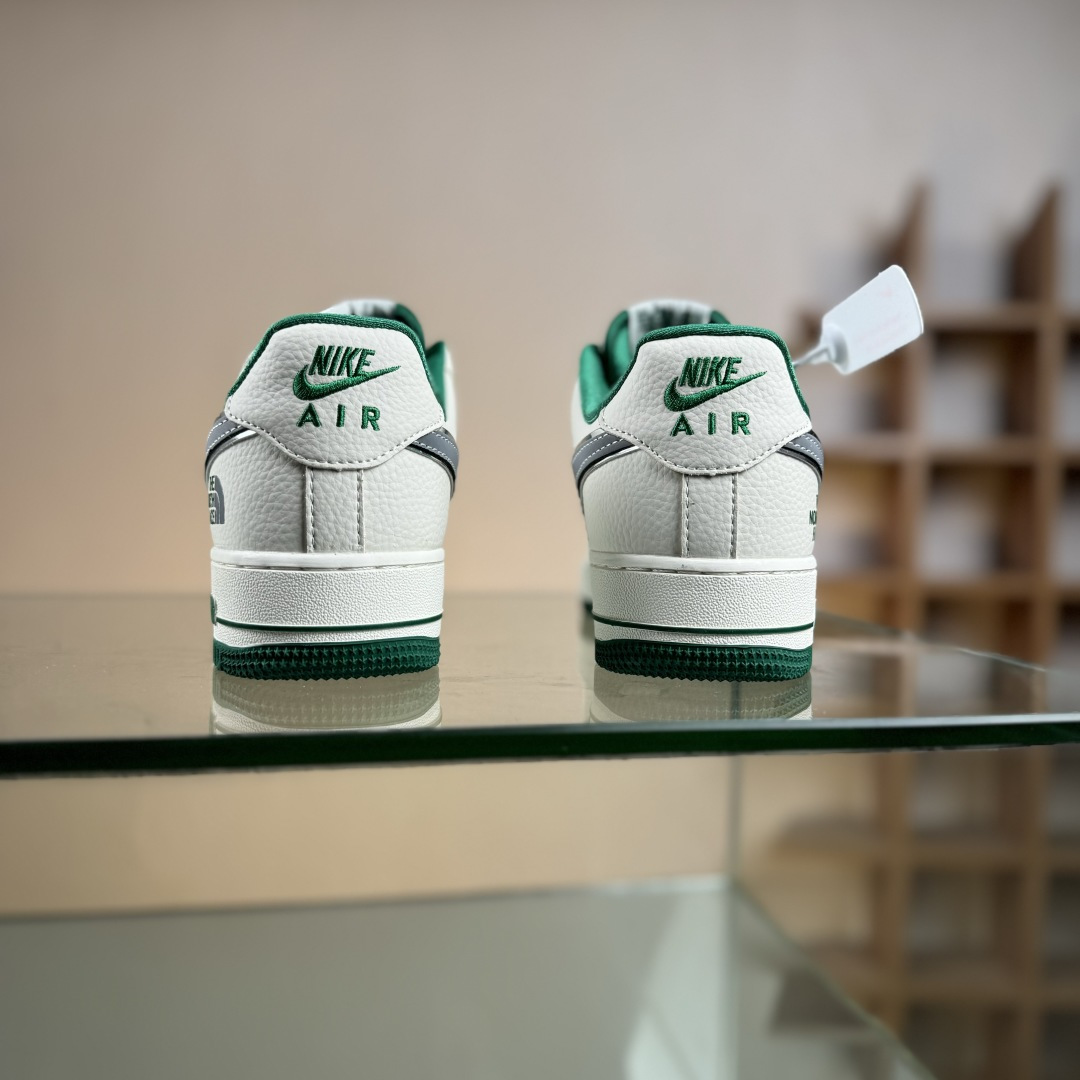 Nike Air Force 1'07 Low 北面联名 空军一号低帮休闲板鞋 DF0188-113 Nike Air Force 1'07 Low 北面联名 空军一号低帮休闲板鞋 DF0188-113