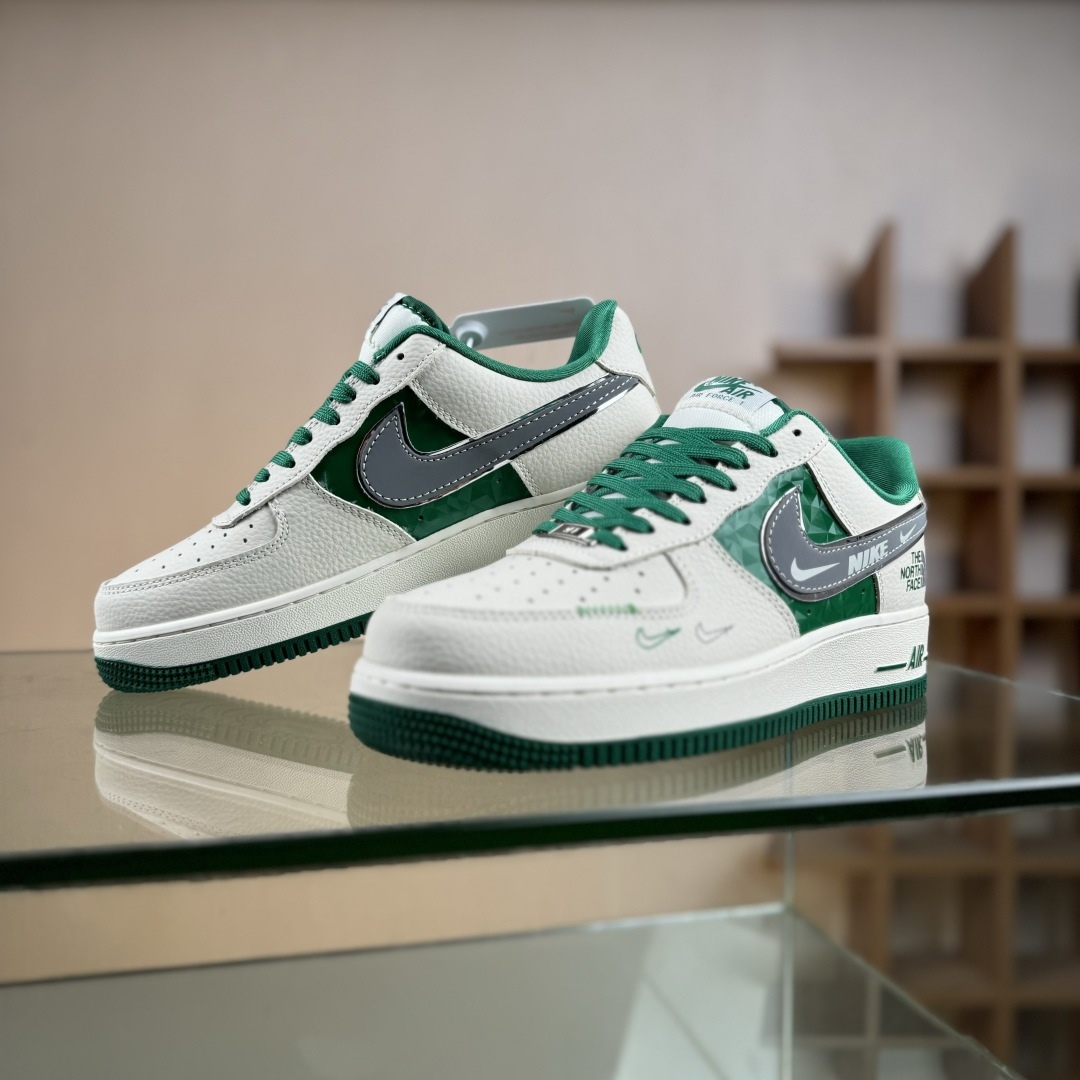 Nike Air Force 1'07 Low 北面联名 空军一号低帮休闲板鞋 DF0188-113 Nike Air Force 1'07 Low 北面联名 空军一号低帮休闲板鞋 DF0188-113