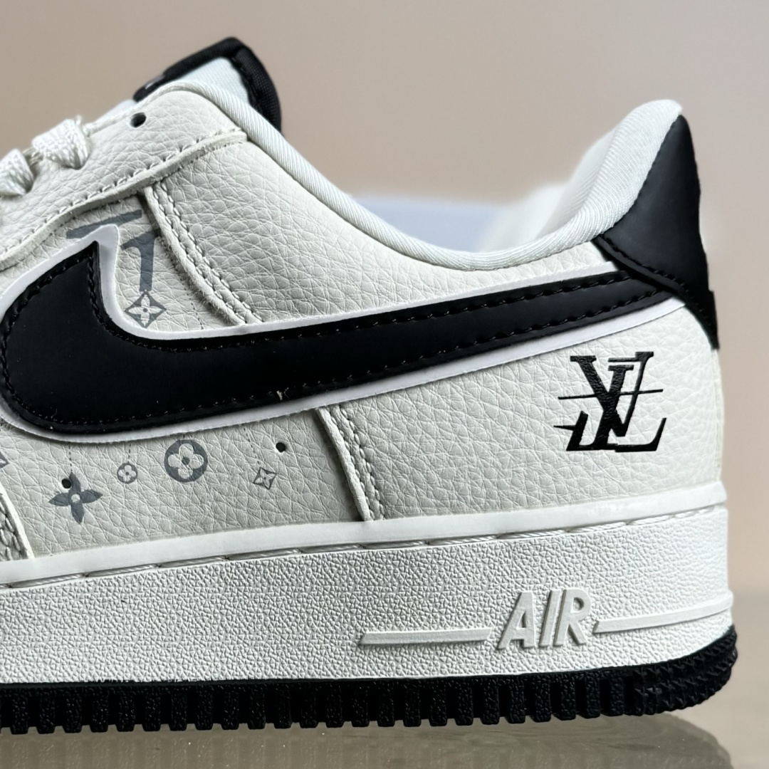 Nike Air Force 1'07 Low 联名 车线米黑勾 空军一号低帮休闲板鞋 LD1999-001 Nike Air Force 1'07 Low 联名 车线米黑勾 空军一号低帮休闲板鞋 LD1999-001