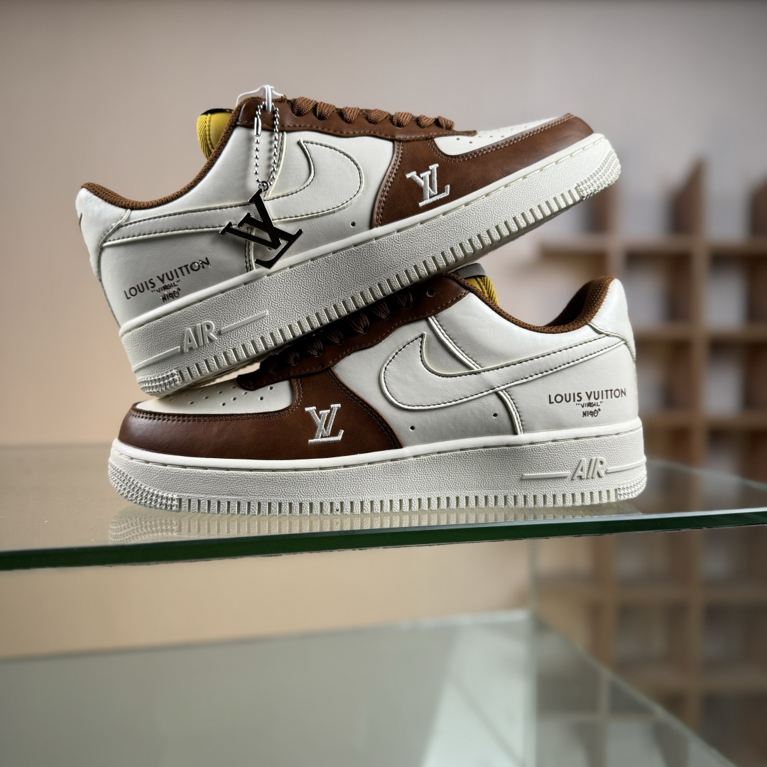 Nike Air Force 1'07 Low 联名 奶白咖棕 空军一号低帮休闲板鞋 IH1817-800